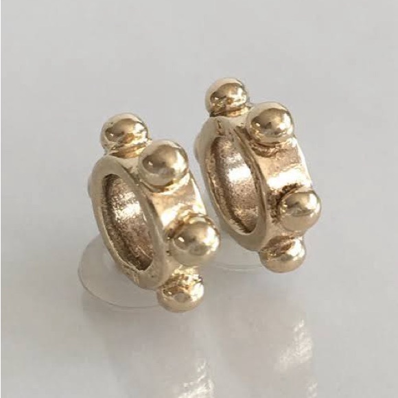 ISO - Picture 6 of 9